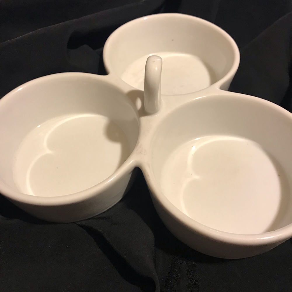 Condiment set by palate & Plate white